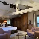 Le Moulin Du Roc