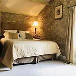 Le Moulin Du Roc 5*