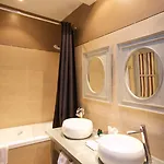 Hotel Le Moulin Du Roc