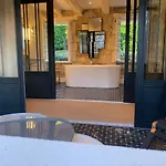 Le Moulin Du Roc 5*