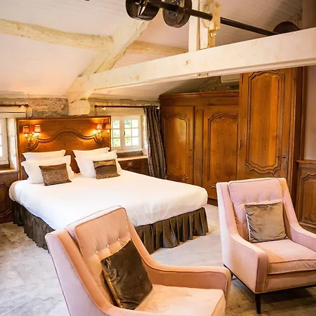 Hotel Le Moulin Du Roc 5*