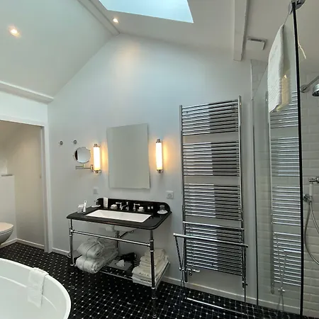 Le Moulin Du Roc Hotel 5*
