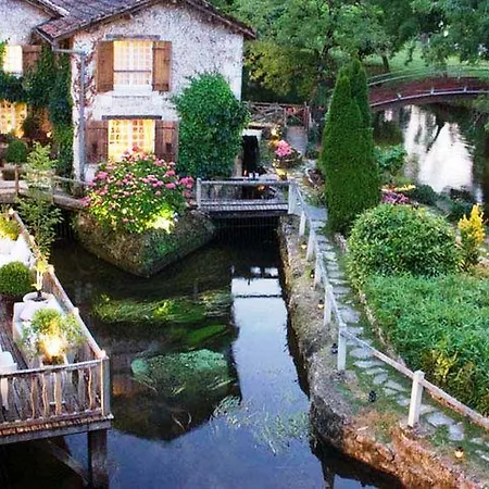 Hotel Le Moulin Du Roc