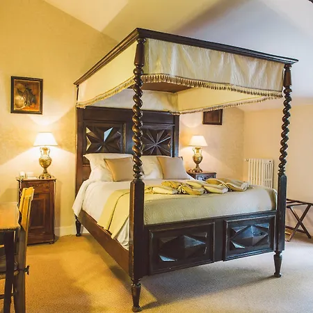 Hotel Le Moulin Du Roc 5*