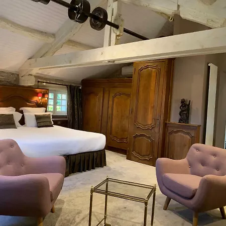 Le Moulin Du Roc מלון 5*