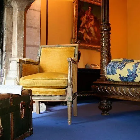 Hotel Le Moulin Du Roc 5*