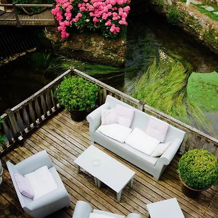 Le Moulin Du Roc 5*