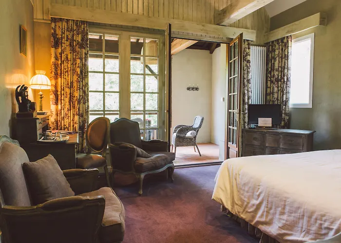 Hotel Le Moulin Du Roc 5*