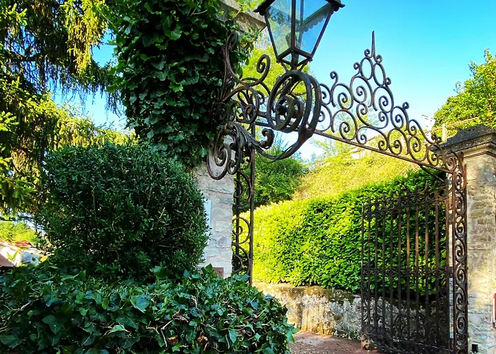 Le Moulin Du Roc Hotel 5*