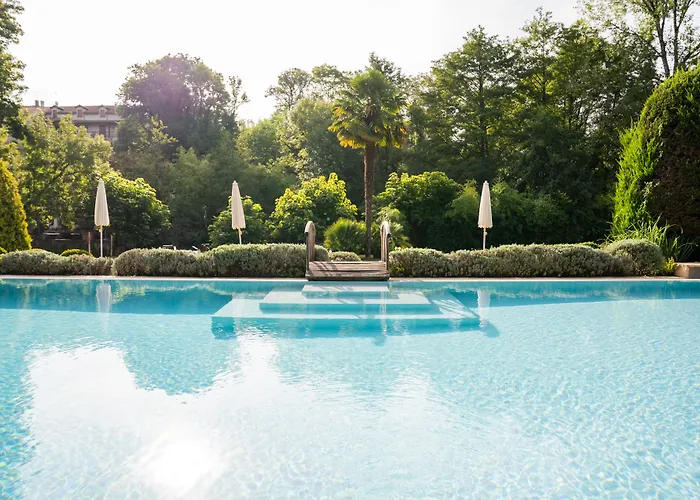 Hotel Le Moulin Du Roc 5*