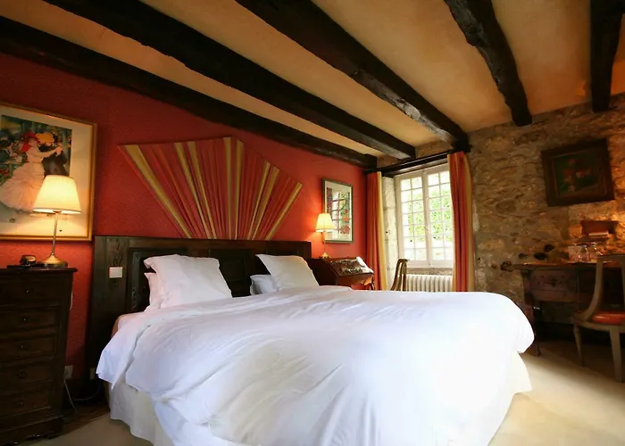 Hotel Le Moulin Du Roc 5*