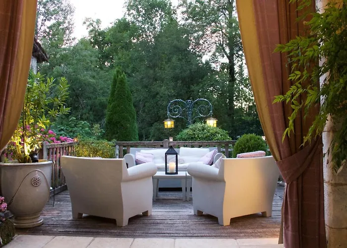 Le Moulin Du Roc Hotel 5*