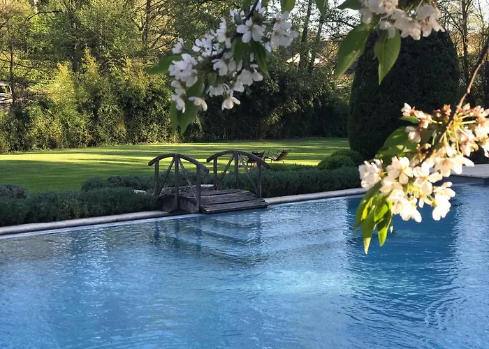 Le Moulin Du Roc Hotel